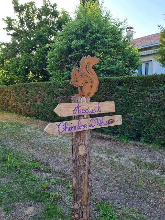 Bed and Breakfast Les Cedres Bleus à Saint-Medard-de-Mussidan Extérieur photo