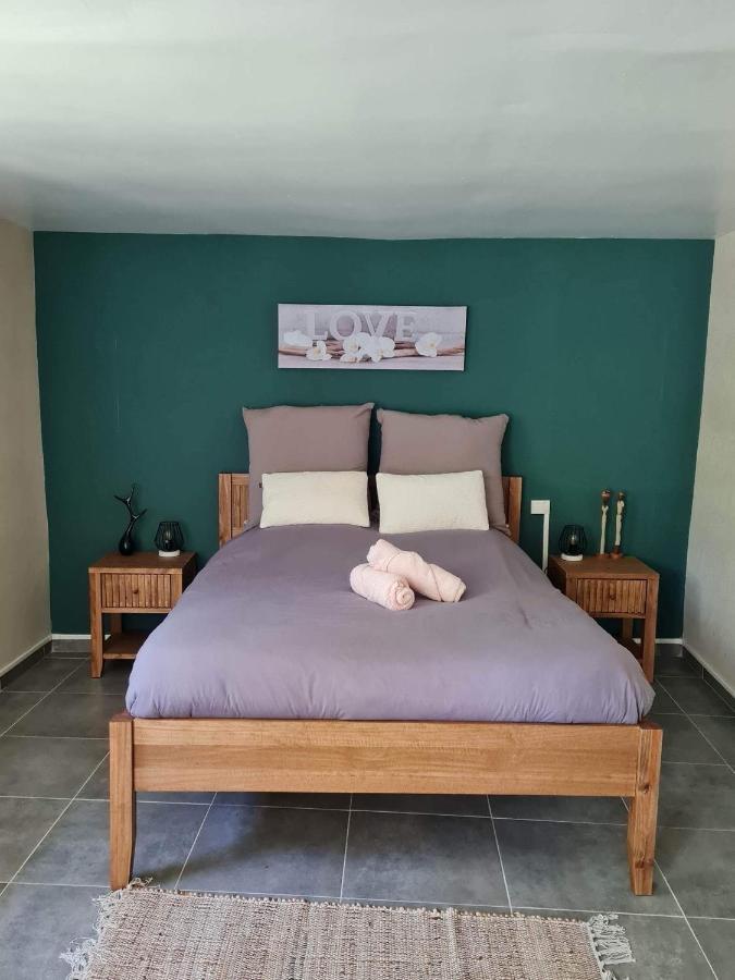 Bed and Breakfast Les Cedres Bleus à Saint-Medard-de-Mussidan Extérieur photo